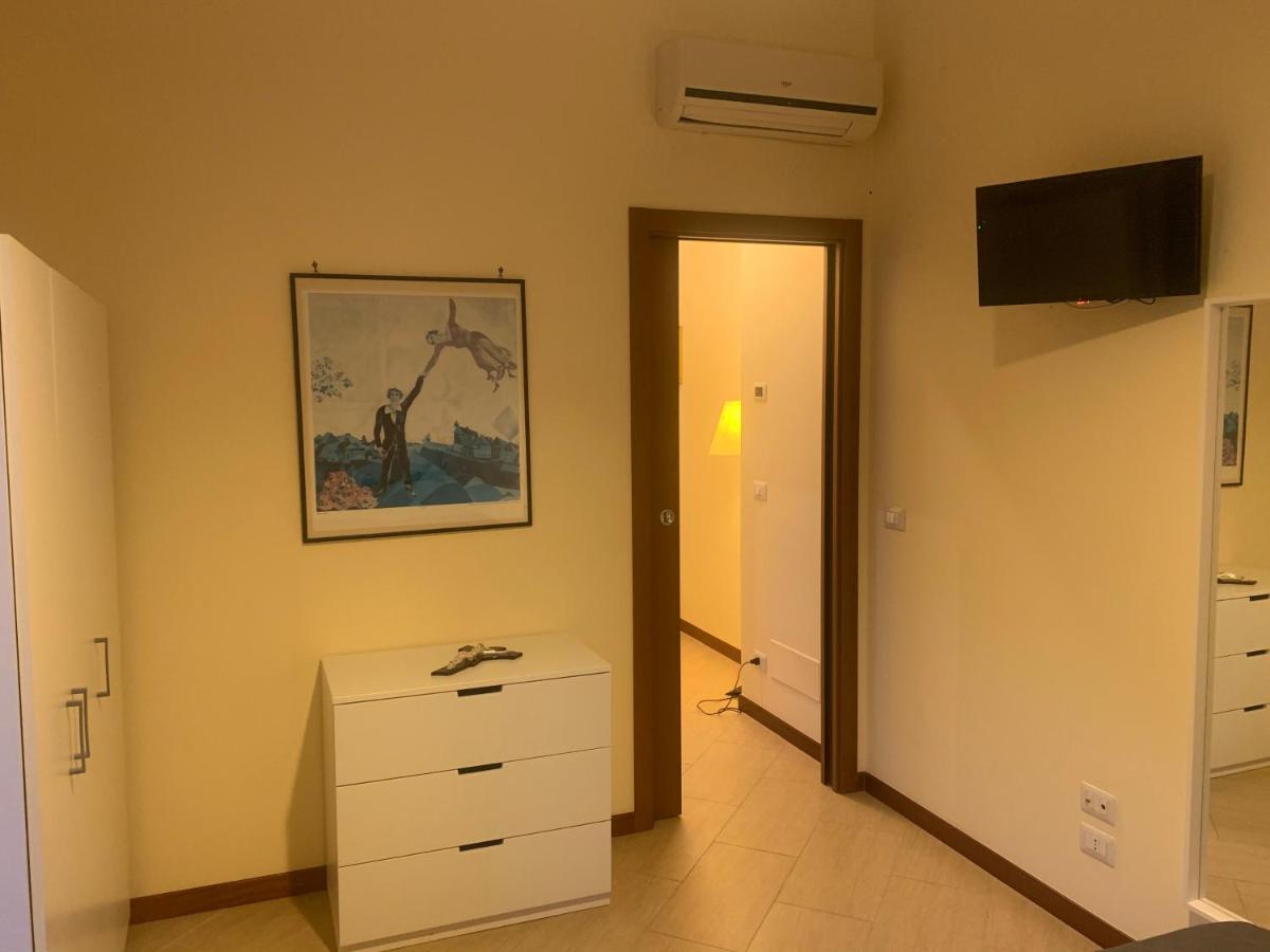 Residenza Giovanni Paolo Secondo- Casa Sull'Albero Μπάρι Εξωτερικό φωτογραφία